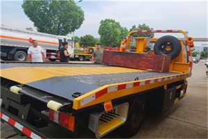 熊儿寨乡附近拖车电话号码服务